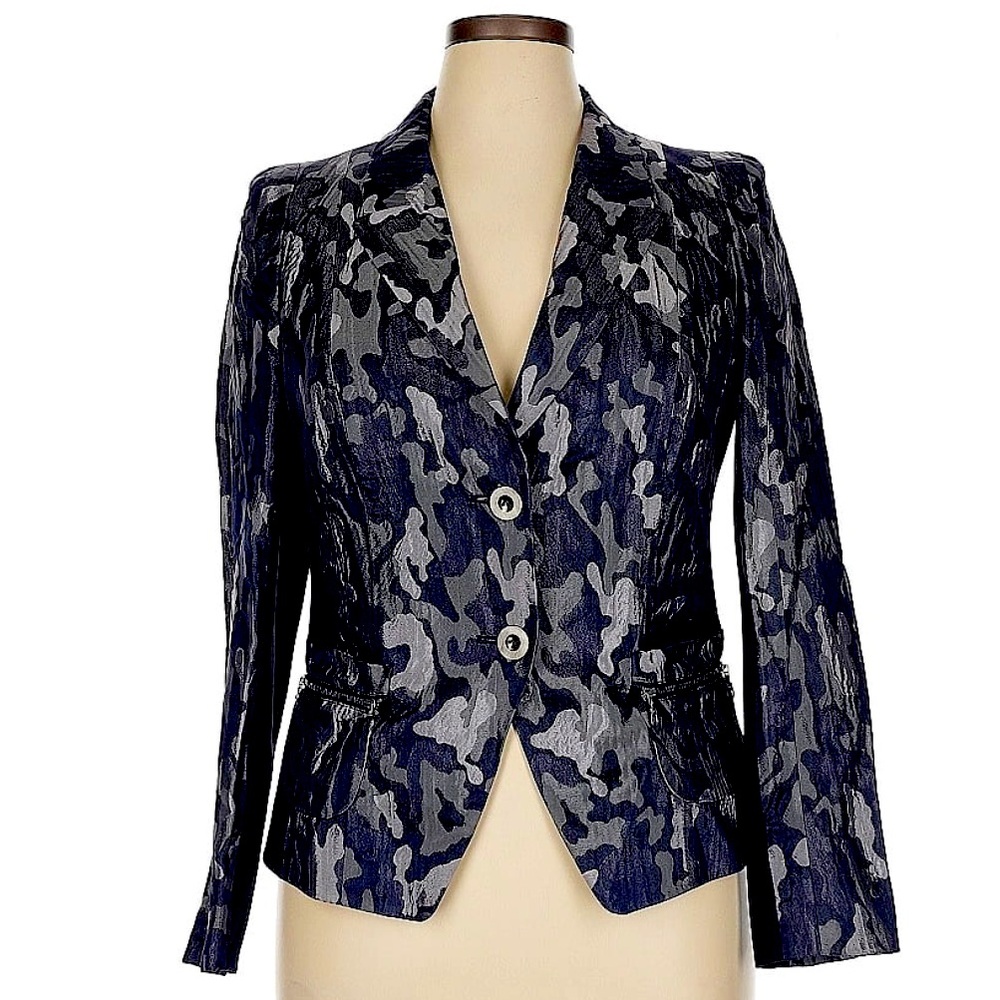 Basler Selection European Size 14 ( US 10) chic, camo blazer Euro tailoring